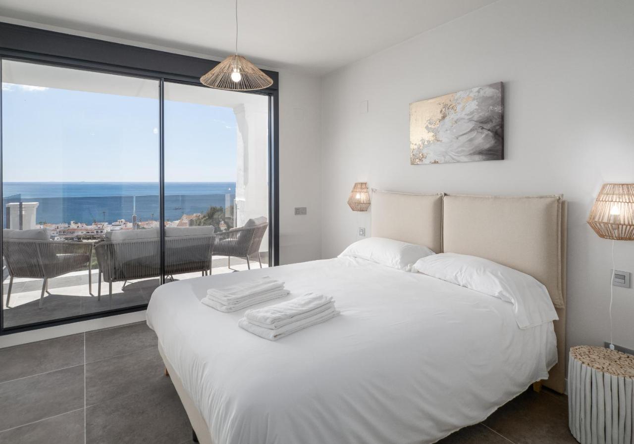 Blue Suite 2389 Sea Views Манилва Экстерьер фото