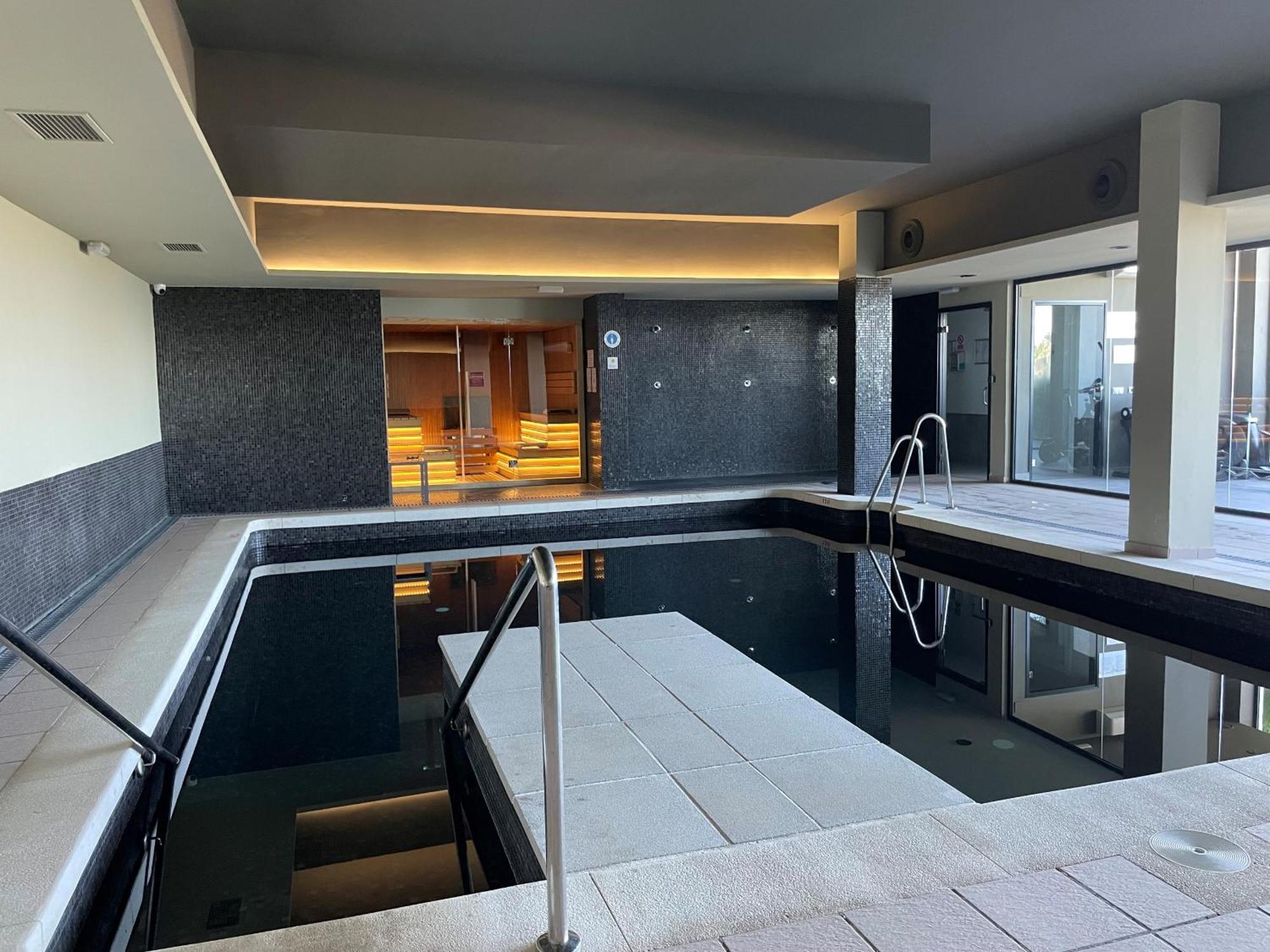 Blue Suite 2389 Sea Views Манилва Экстерьер фото